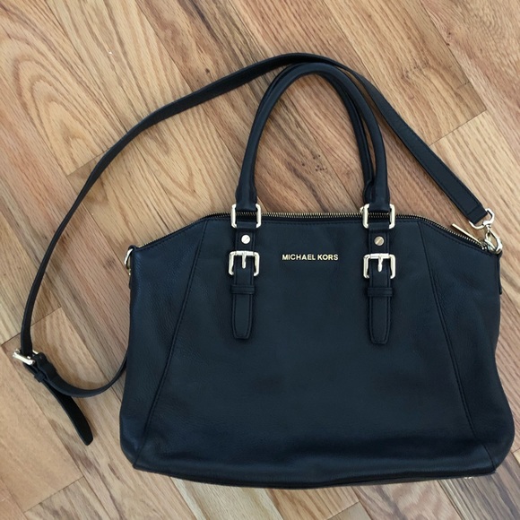 Michael Kors Handbags - Michael Kors real leather bag